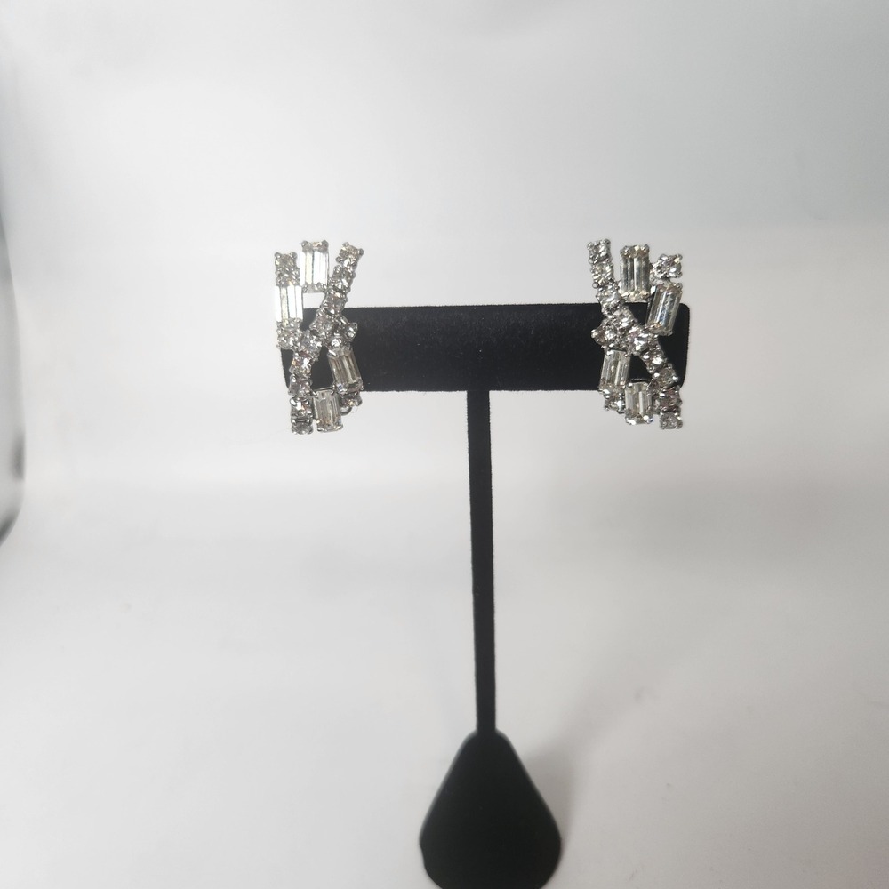 Vintage Silver Tone Clear Baguette Rhinestone Geometric Clip On Earrings S438